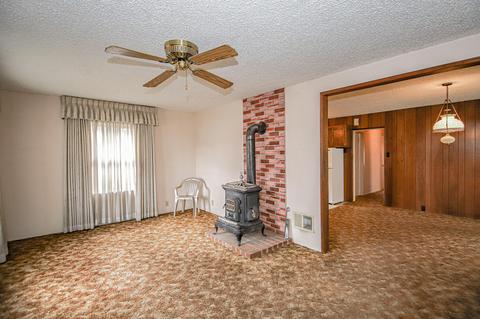 110 Sixth St, Phoenix, OR 97535 photo 4