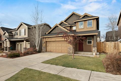 2793 NE Sedalia Loop, Bend, OR 97701 photo 2