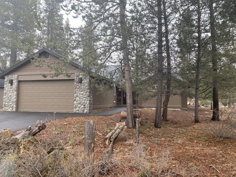 18091 Mt Baker Ln, Sunriver, OR 97707 photo 1