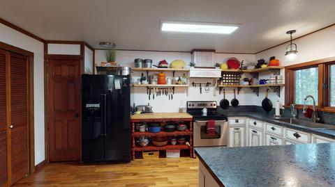 1288 Summit Loop, Grants Pass, OR 97527 photo 11