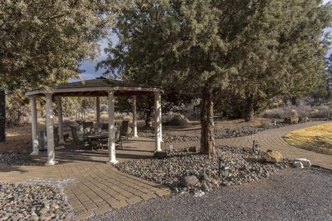 21040 SE Keller Ct, Bend, OR 97702 photo 28