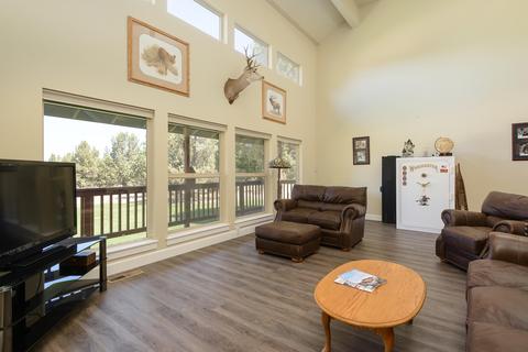 23236 Chisholm Trl, Bend, OR 97702 photo 9