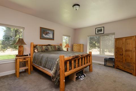 23236 Chisholm Trl, Bend, OR 97702 photo 13