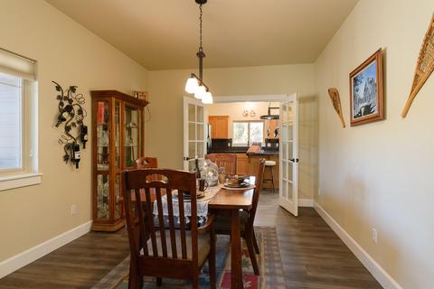 23236 Chisholm Trl, Bend, OR 97702 photo 4