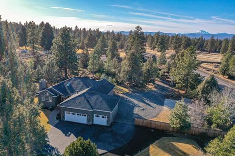 60565 Tall Pine Ave, Bend, OR 97702 photo 1