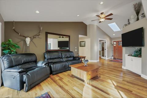 60565 Tall Pine Ave, Bend, OR 97702 photo 16