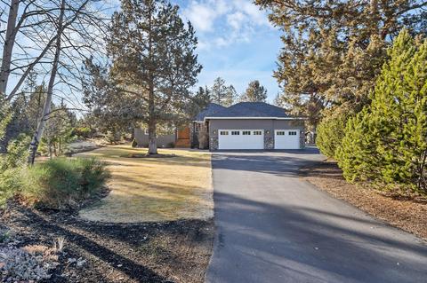 60565 Tall Pine Ave, Bend, OR 97702 photo 3