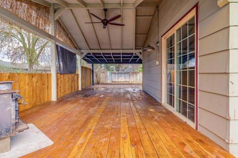 720 Freeman Rd, Central Point, OR 97502 photo 3