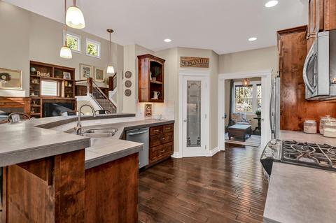 19103 Chiloquin Dr, Bend, OR 97703 photo 11