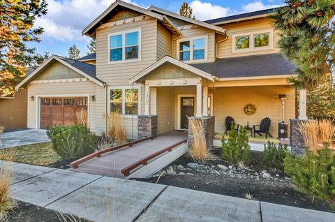 19103 Chiloquin Dr, Bend, OR 97703 photo 2