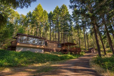 2582 Crowfoot Rd, Eagle Point, OR 97524 photo 1