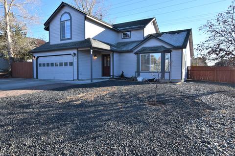 876 NE Locksley Dr, Bend, OR 97701 photo 1