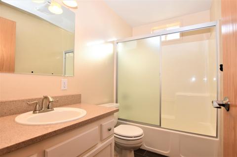 876 NE Locksley Dr, Bend, OR 97701 photo 17