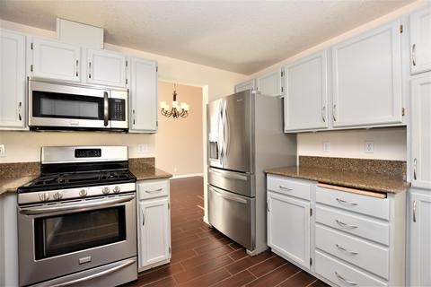 876 NE Locksley Dr, Bend, OR 97701 photo 8