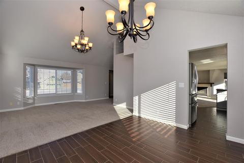 876 NE Locksley Dr, Bend, OR 97701 photo 6