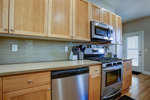 20527 NE Avro Pl, Bend, OR 97701 photo 4