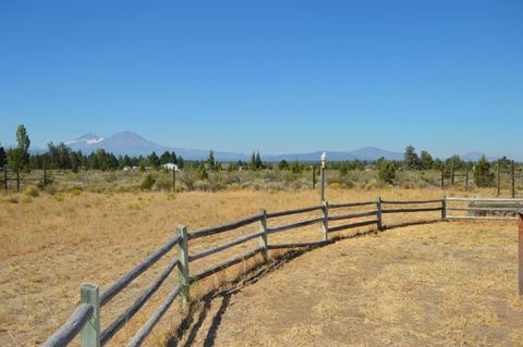 66947 Paradise Alley Rd, Bend, OR 97701 photo 1