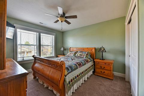 345 Cherry Wood, Eagle Point, OR 97524 photo 25