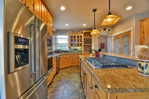 345 Cherry Wood, Eagle Point, OR 97524 photo 7