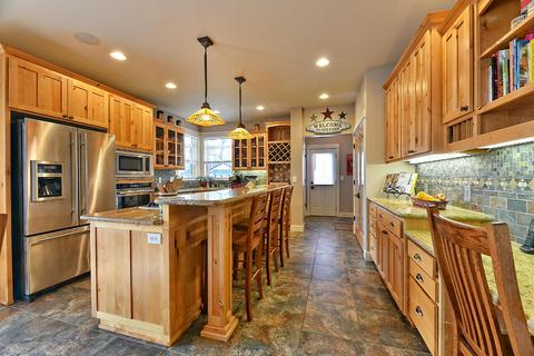 345 Cherry Wood, Eagle Point, OR 97524 photo 6