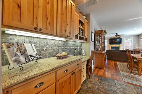 345 Cherry Wood, Eagle Point, OR 97524 photo 10