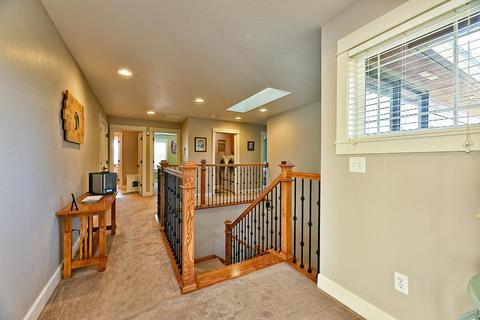 345 Cherry Wood, Eagle Point, OR 97524 photo 21