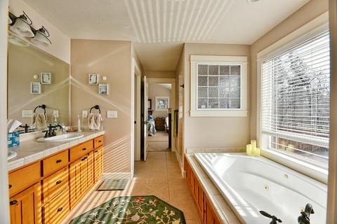 345 Cherry Wood, Eagle Point, OR 97524 photo 19