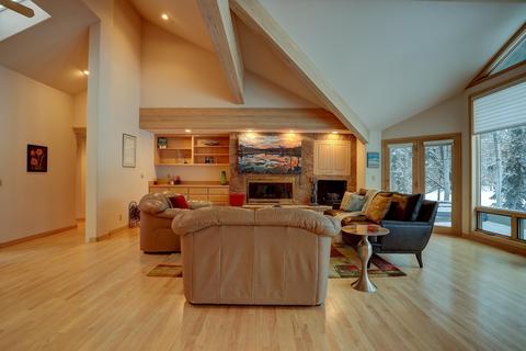 58030 Tokatee Ln, Sunriver, OR 97707 photo 4