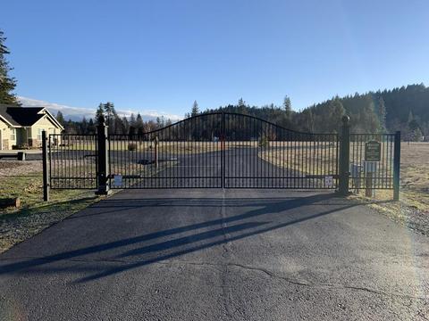 552 E Forks Cir, Cave Junction, OR 97523 photo 12