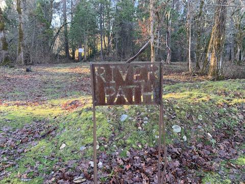 552 E Forks Cir, Cave Junction, OR 97523 photo 7