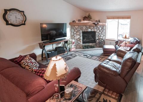 20581 Prospector Loop, Bend, OR 97702 photo 4