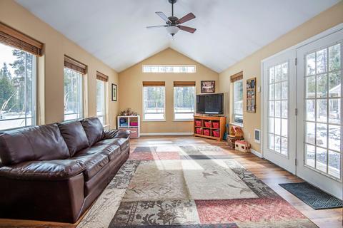 15887 Wright Ave, La Pine, OR 97739 photo 5