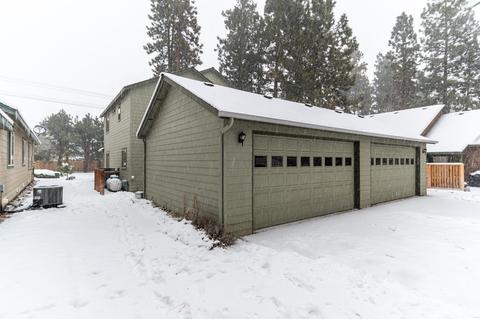 951 E Cascade Ave, Sisters, OR 97759 photo 23