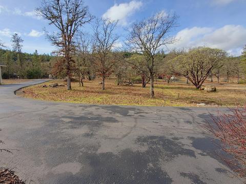 3993 Rogue River Dr, Eagle Point, OR 97524 photo 43