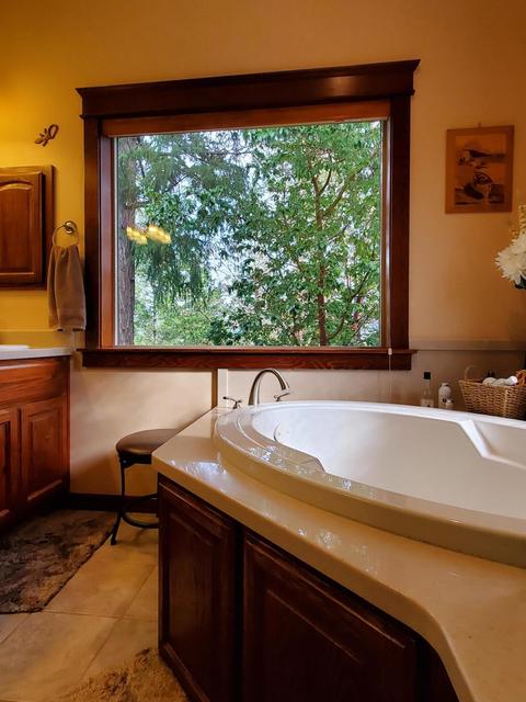 3993 Rogue River Dr, Eagle Point, OR 97524 photo 56