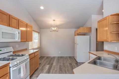 19990 Powers Rd, Bend, OR 97702 photo 12