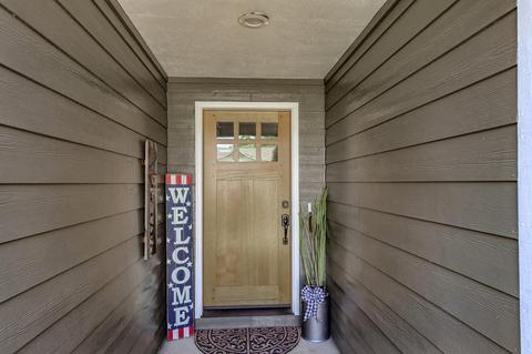 520 Westminster Dr, Eagle Point, OR 97524 photo 2