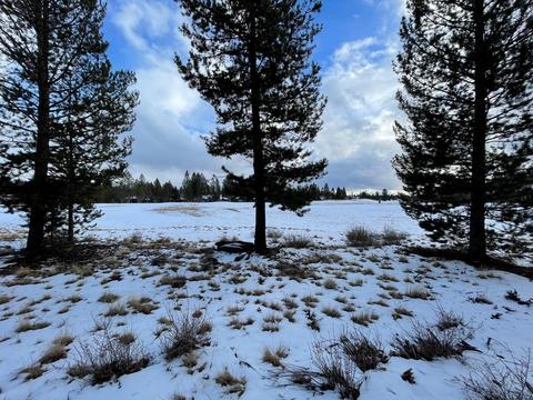 56760 Dancing Rock Loop, Bend, OR 97707 photo 2