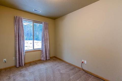 54641 Husky Ln, Bend, OR 97707 photo 11