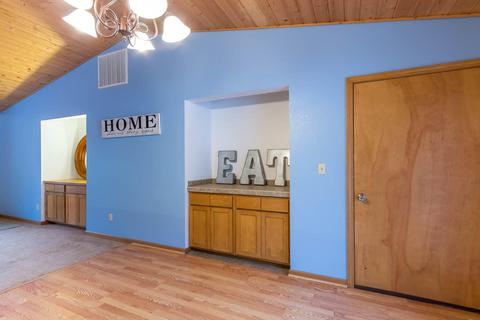 54641 Husky Ln, Bend, OR 97707 photo 8