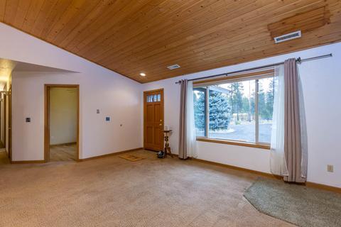 54641 Husky Ln, Bend, OR 97707 photo 7