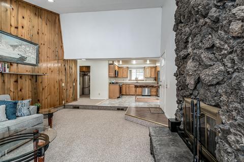 52737 Day Rd, La Pine, OR 97739 photo 9