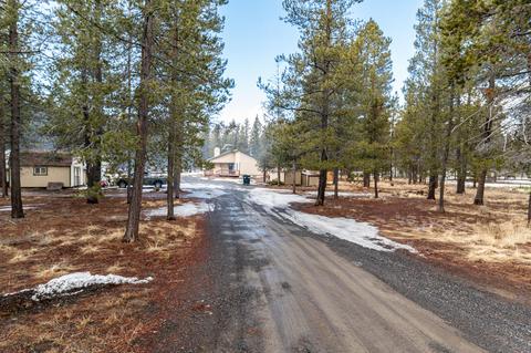 52737 Day Rd, La Pine, OR 97739 photo 3