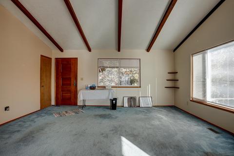 63270 South Rd, Bend, OR 97703 photo 6