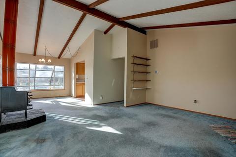63270 South Rd, Bend, OR 97703 photo 4