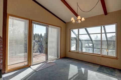 63270 South Rd, Bend, OR 97703 photo 9
