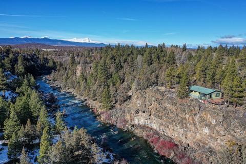 63270 South Rd, Bend, OR 97703 photo 2
