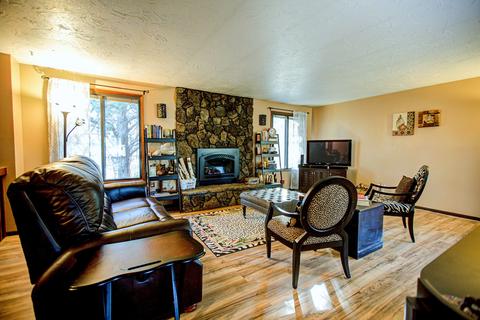 1875 NE Cliff Dr, Bend, OR 97701 photo 2