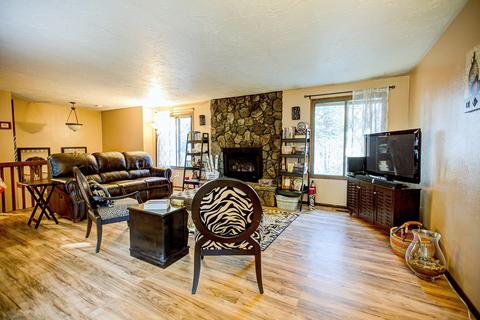1875 NE Cliff Dr, Bend, OR 97701 photo 1