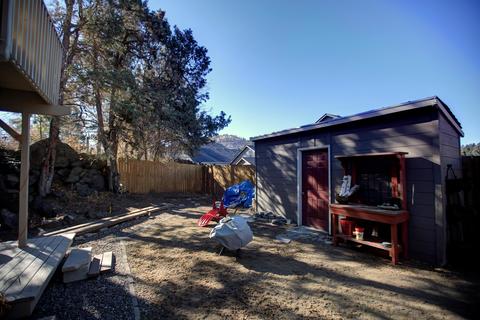 1875 NE Cliff Dr, Bend, OR 97701 photo 26